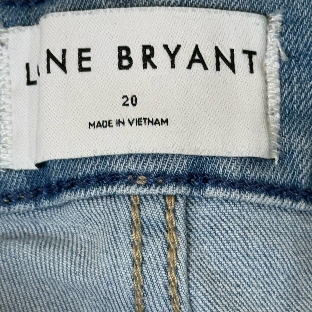 Lane Bryant Flex Magic Waist Mid Rise Signature Denim 4" Shorts Plus Size 20 - Picture 7 of 9